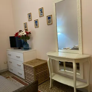  Apartament Emi House Re Di , Intero - 80 Mq
